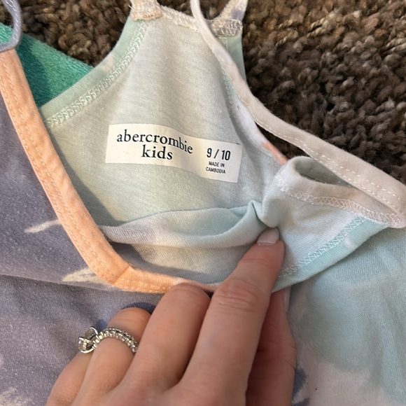 Abercrombie Kids fleece hoodie and shorts set. Size 9/10 - Picture 2 of 9